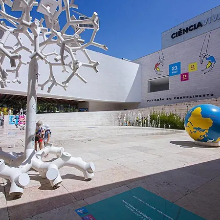 Joky - Floating Refuge Båthotell Lisboa