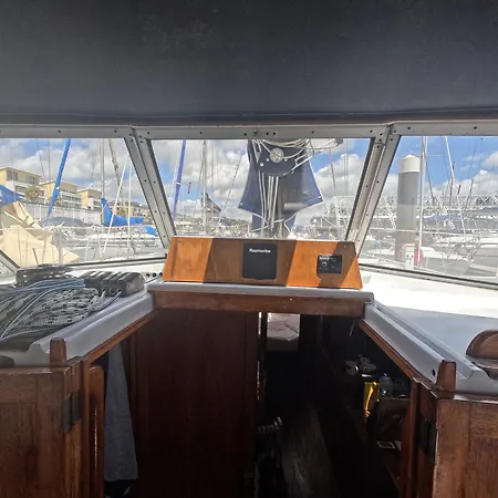 Joky - Floating Refuge بوتيل *