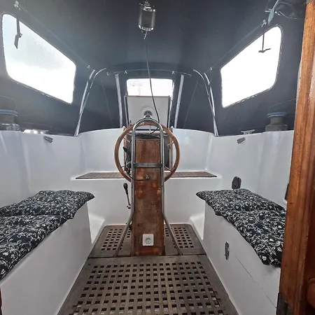 Joky - Floating Refuge Hotel na wodzie Lizbona